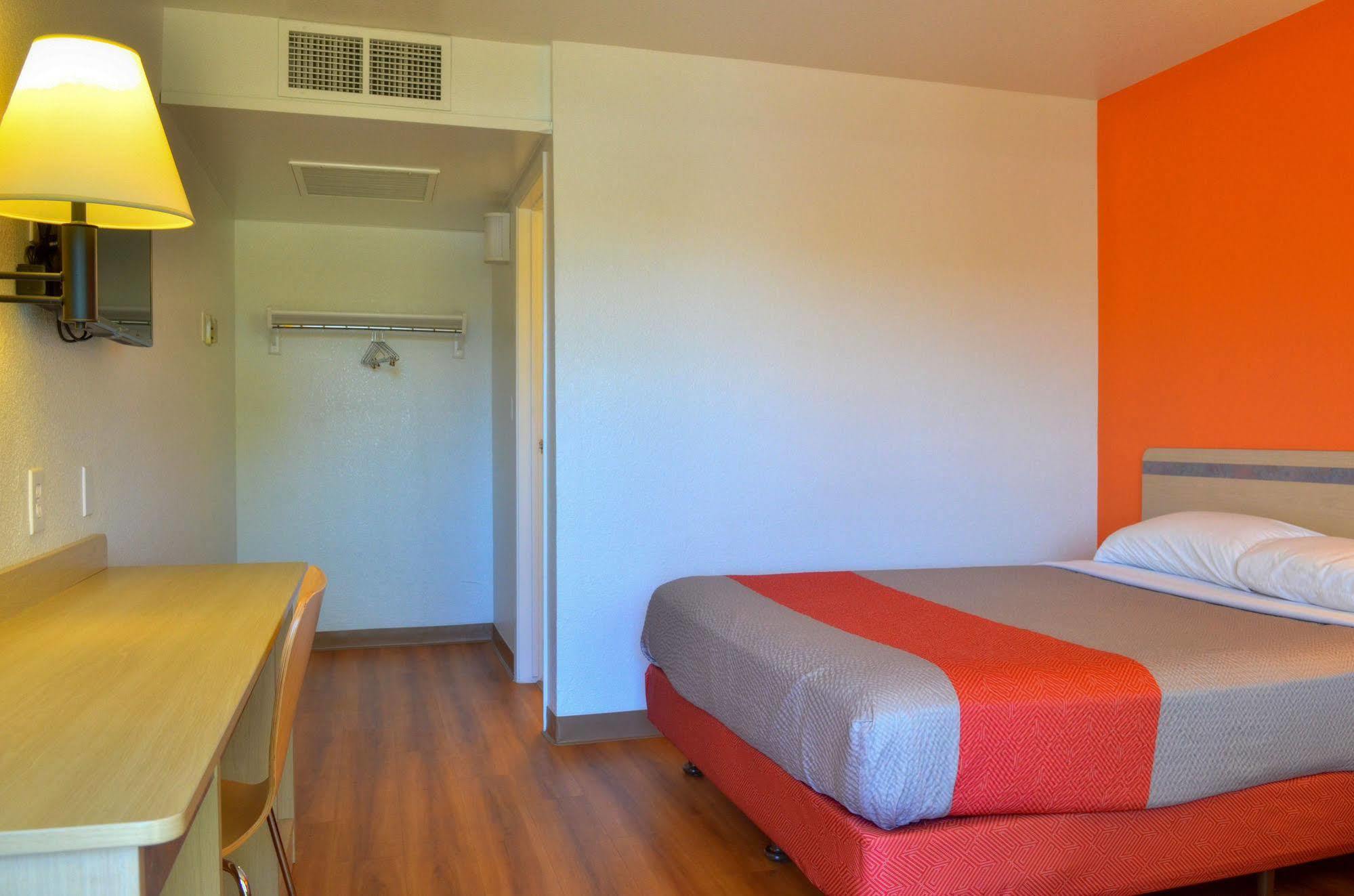 Motel 6-Santa Nella, Ca - Los Banos - Interstate 5 Ngoại thất bức ảnh