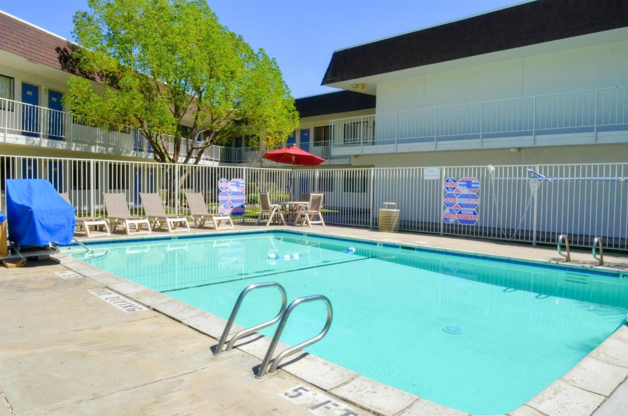 Motel 6-Santa Nella, Ca - Los Banos - Interstate 5 Ngoại thất bức ảnh